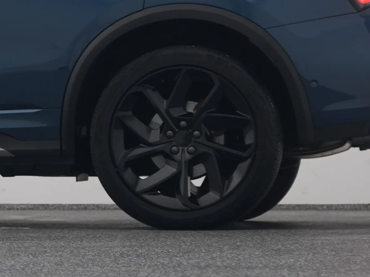 1.5 Plug-in Hybrid | 360° | BLACK | ZWARTE HEMEL | STUURVERWARMING | NLD AUTO