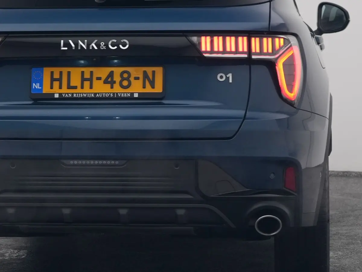 1.5 Plug-in Hybrid | 360° | BLACK | ZWARTE HEMEL | STUURVERWARMING | NLD AUTO