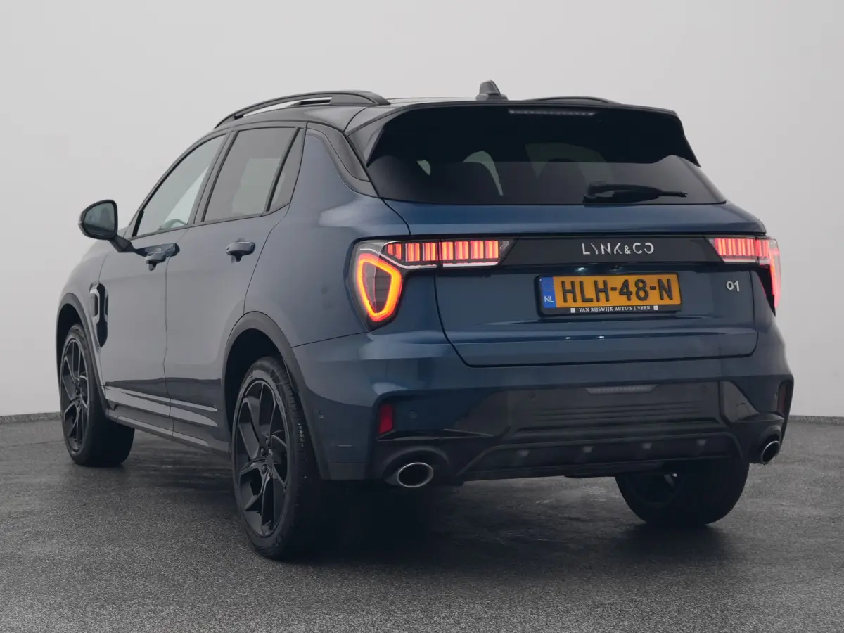 1.5 Plug-in Hybrid | 360° | BLACK | ZWARTE HEMEL | STUURVERWARMING | NLD AUTO