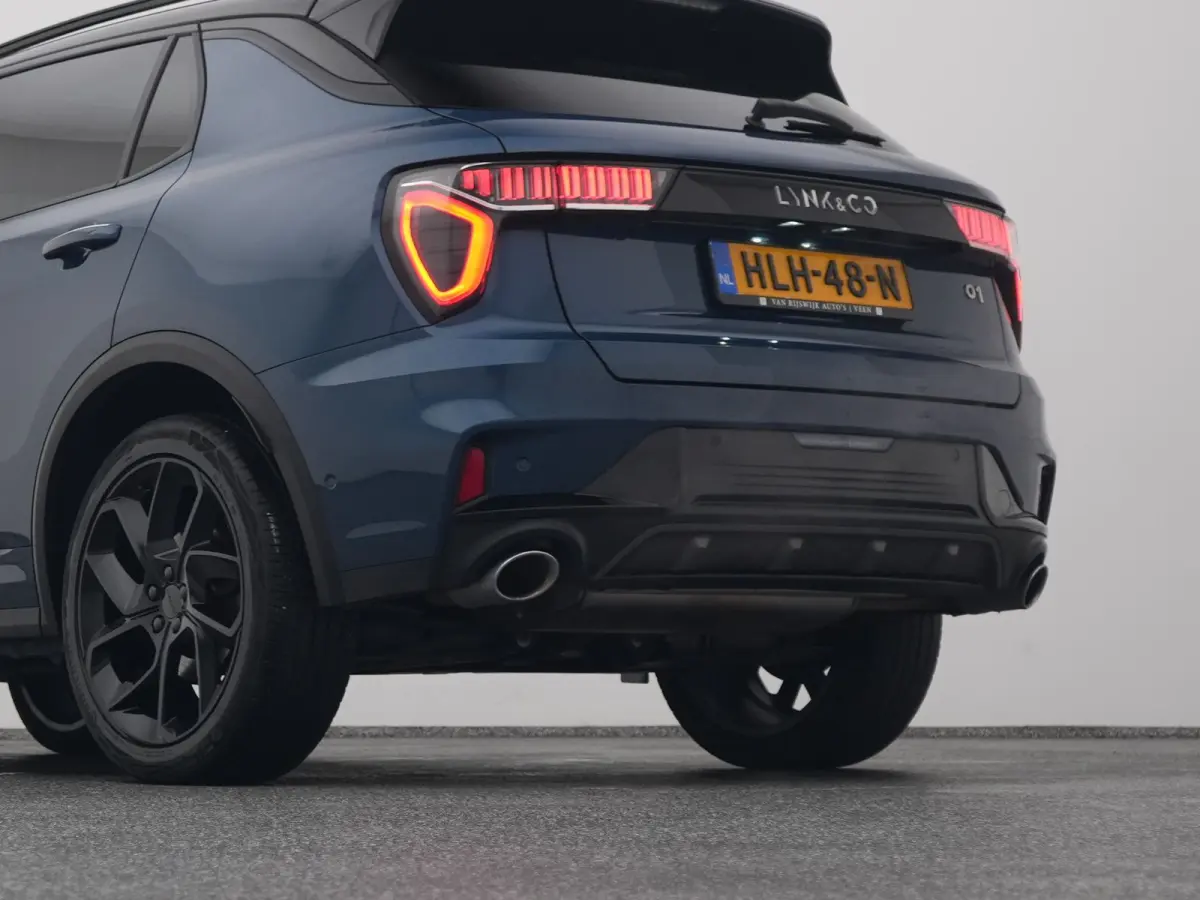 1.5 Plug-in Hybrid | 360° | BLACK | ZWARTE HEMEL | STUURVERWARMING | NLD AUTO