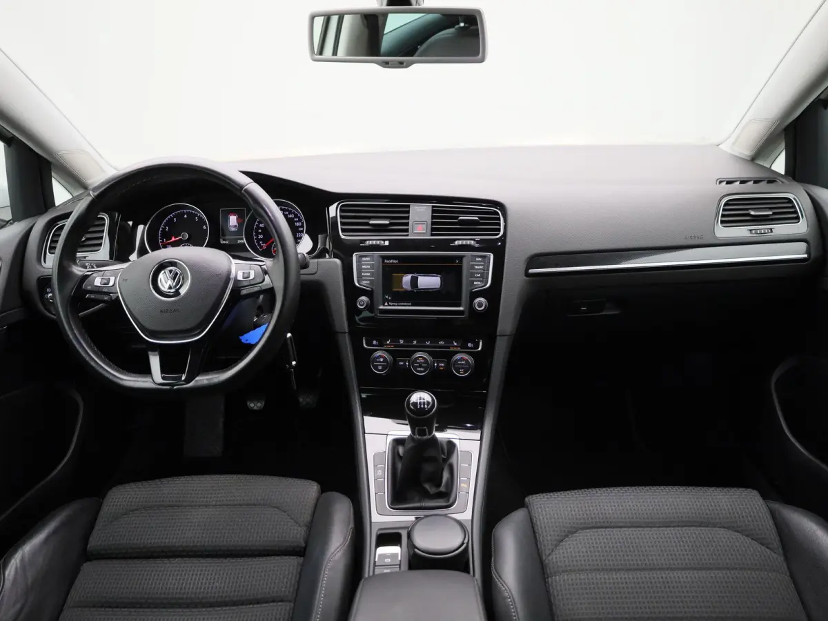 1.4 TSI Business Edition Connected R 125 PK| Origineel Nederlands | 1e Eigenaar | Dealeronderhouden | Trekhaak | R-Line Exterieur | Navigatie | Achteruitrijcamera | Stoelverwarming | Climatr