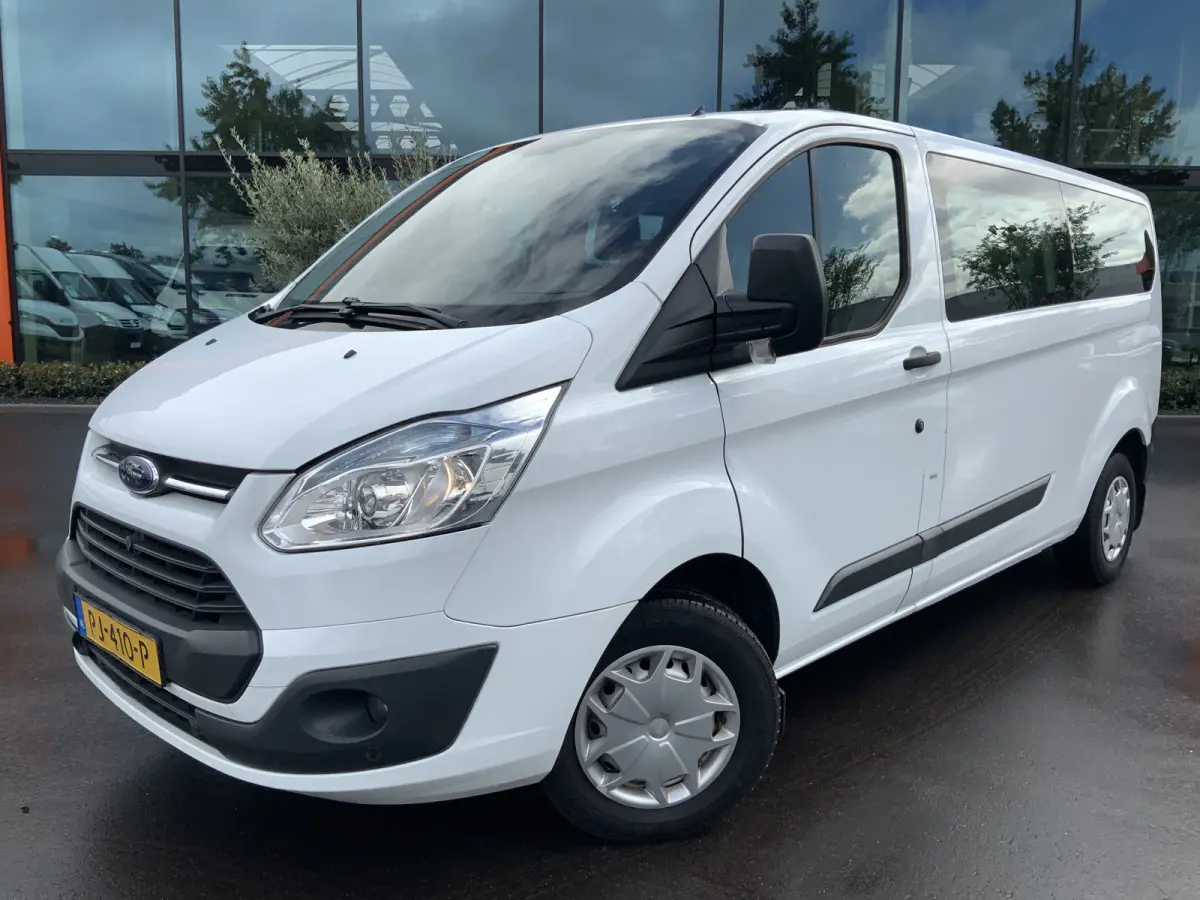 310 2.2 TDCI L2H1 Ambiente 9 Persone Airco Cruise Trekhaak 2200 kg Euro 5. in de btw  in de bpm