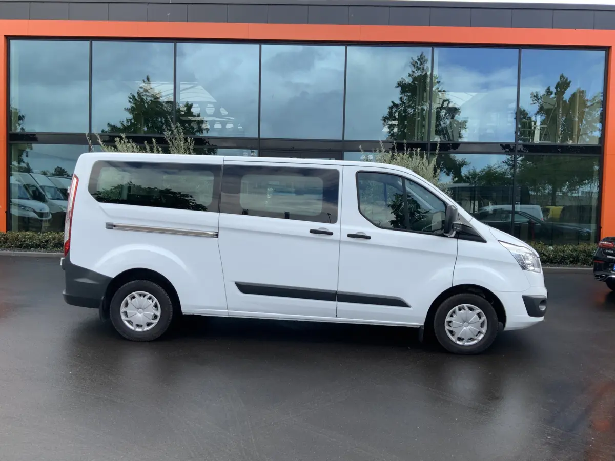 310 2.2 TDCI L2H1 Ambiente 9 Persone Airco Cruise Trekhaak 2200 kg Euro 5. in de btw  in de bpm