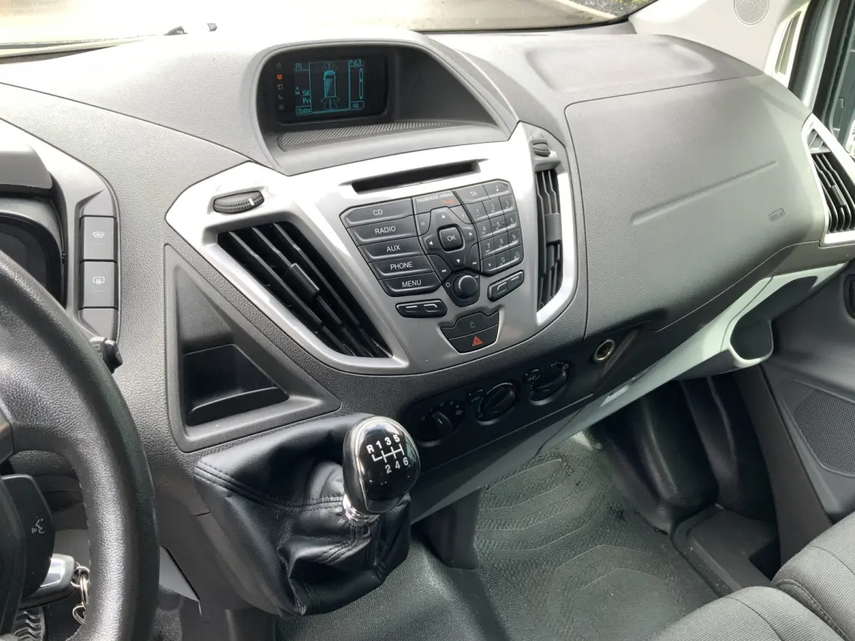 310 2.2 TDCI L2H1 Ambiente 9 Persone Airco Cruise Trekhaak 2200 kg Euro 5. in de btw  in de bpm