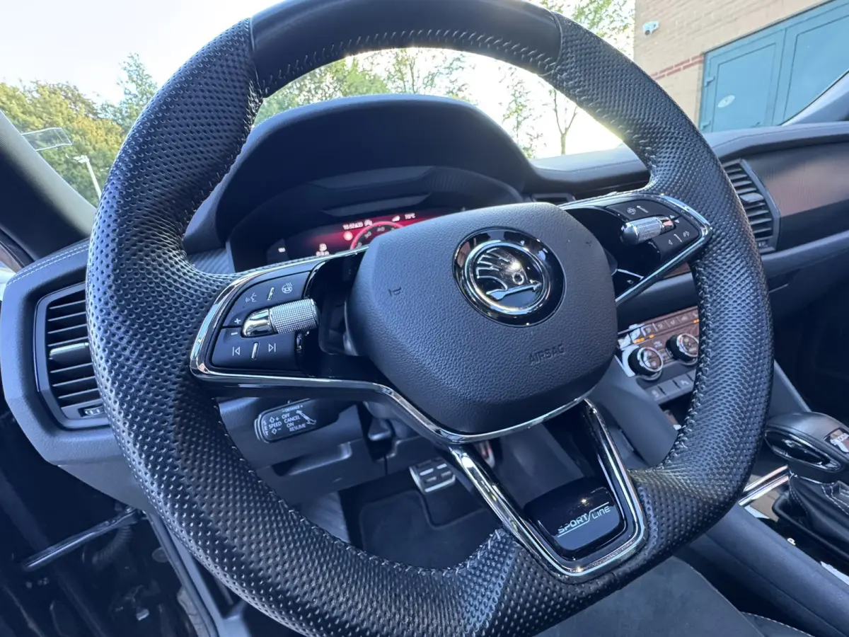 1.5 TSI Business Edition Plus 7p. Sportline, Pano, Trekhaak, Leder/Alcantara