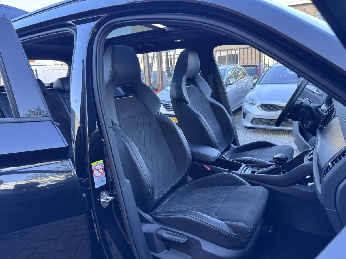 1.5 TSI Business Edition Plus 7p. Sportline, Pano, Trekhaak, Leder/Alcantara
