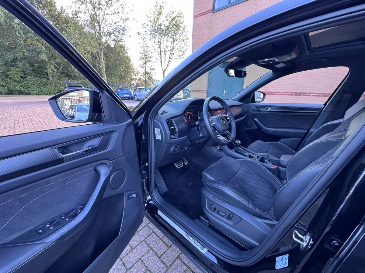 1.5 TSI Business Edition Plus 7p. Sportline, Pano, Trekhaak, Leder/Alcantara