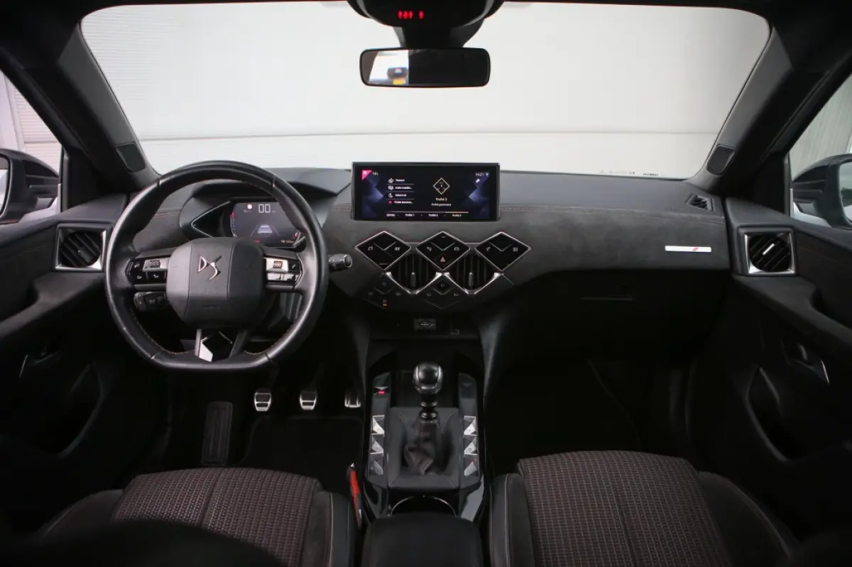 1.2 PT Perform. Line | Navigatie | Carplay | Android Auto | Alcantara |
