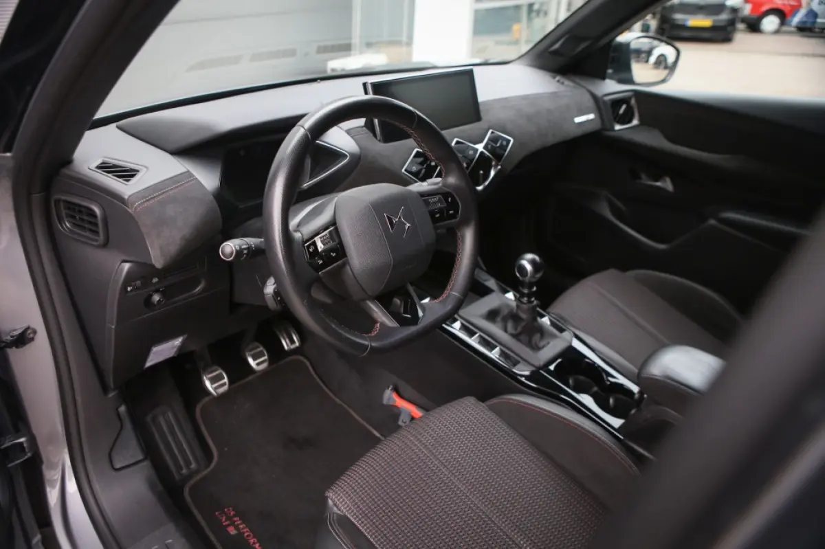 1.2 PT Perform. Line | Navigatie | Carplay | Android Auto | Alcantara |