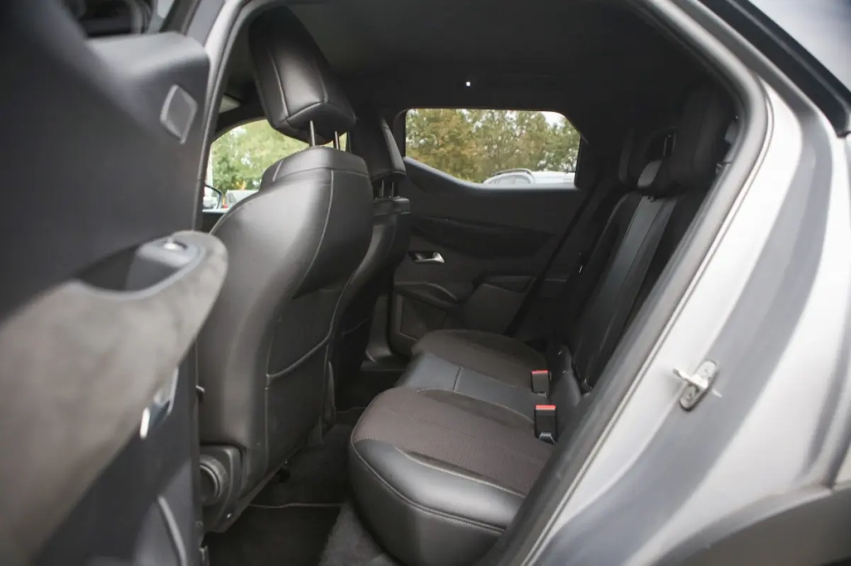 1.2 PT Perform. Line | Navigatie | Carplay | Android Auto | Alcantara |