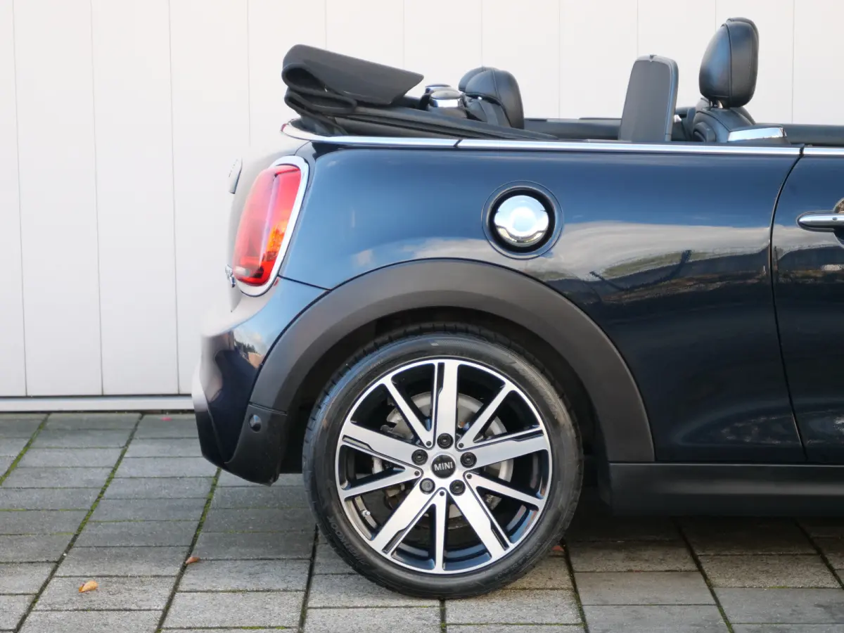 2.0 S 192Pk Sidewalk Edition Automaat Apple Carplay / Harman Kardon / Camera / Adaptive Cruise / HUD