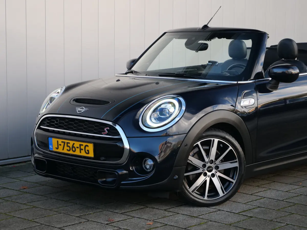 2.0 S 192Pk Sidewalk Edition Automaat Apple Carplay / Harman Kardon / Camera / Adaptive Cruise / HUD