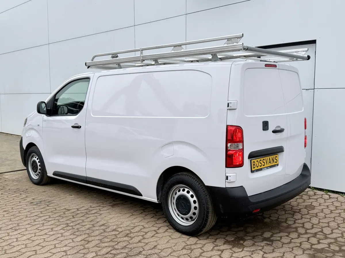 75kWh 136PK L2 330km WLTP Snelladen Imperiaal Climate Control Cruise Control Imperiaal Carplay Navigatie Parkeersensoren