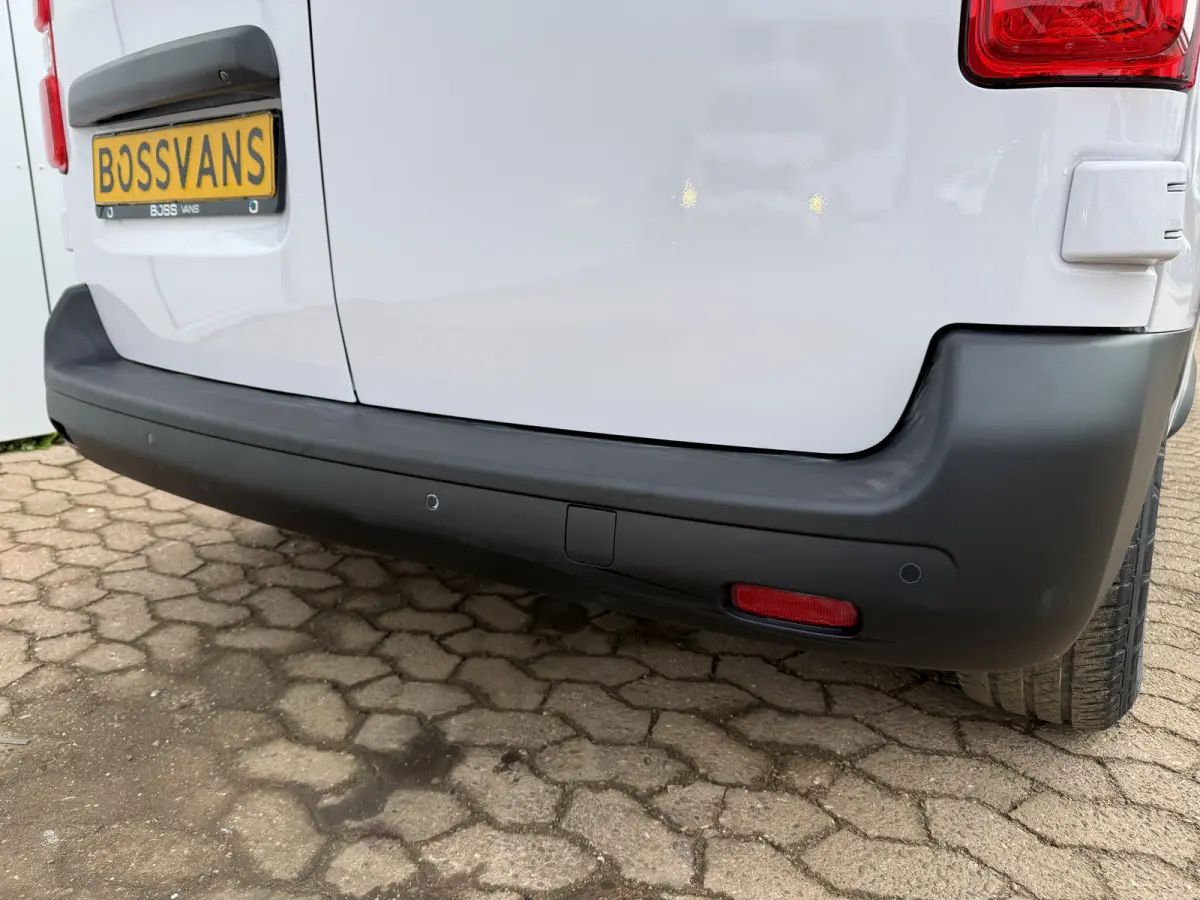 75kWh 136PK L2 330km WLTP Snelladen Imperiaal Climate Control Cruise Control Imperiaal Carplay Navigatie Parkeersensoren