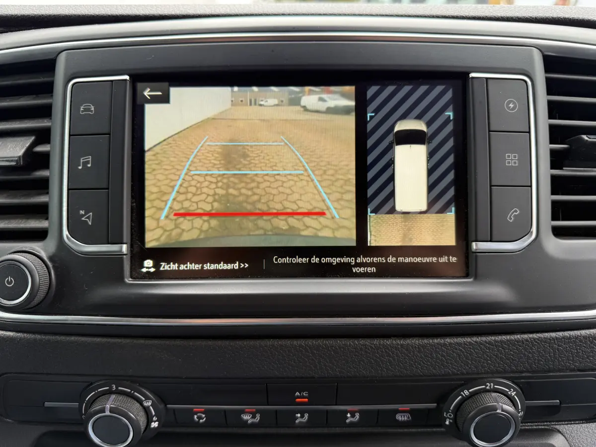 75kWh 136PK L2 330km WLTP Snelladen Imperiaal Climate Control Cruise Control Imperiaal Carplay Navigatie Parkeersensoren