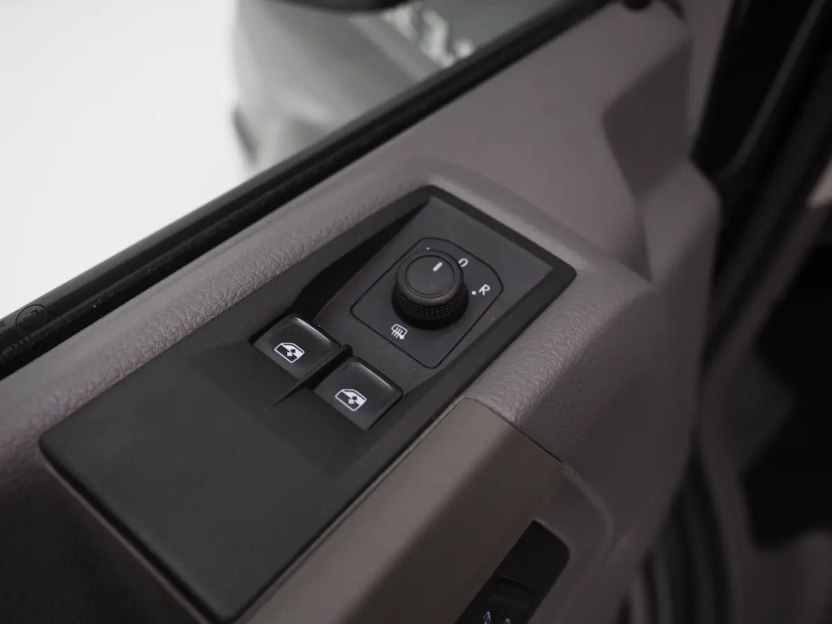 35 2.0 180PK L3H2 | Beklede Laadruimte | Gev. Stoel | Carplay | Camera | Trekhaak
