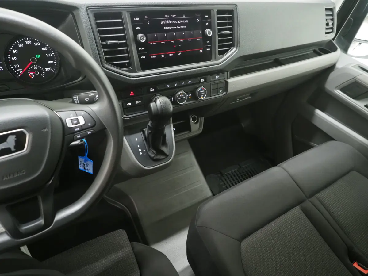 35 2.0 180PK L3H2 | Beklede Laadruimte | Gev. Stoel | Carplay | Camera | Trekhaak