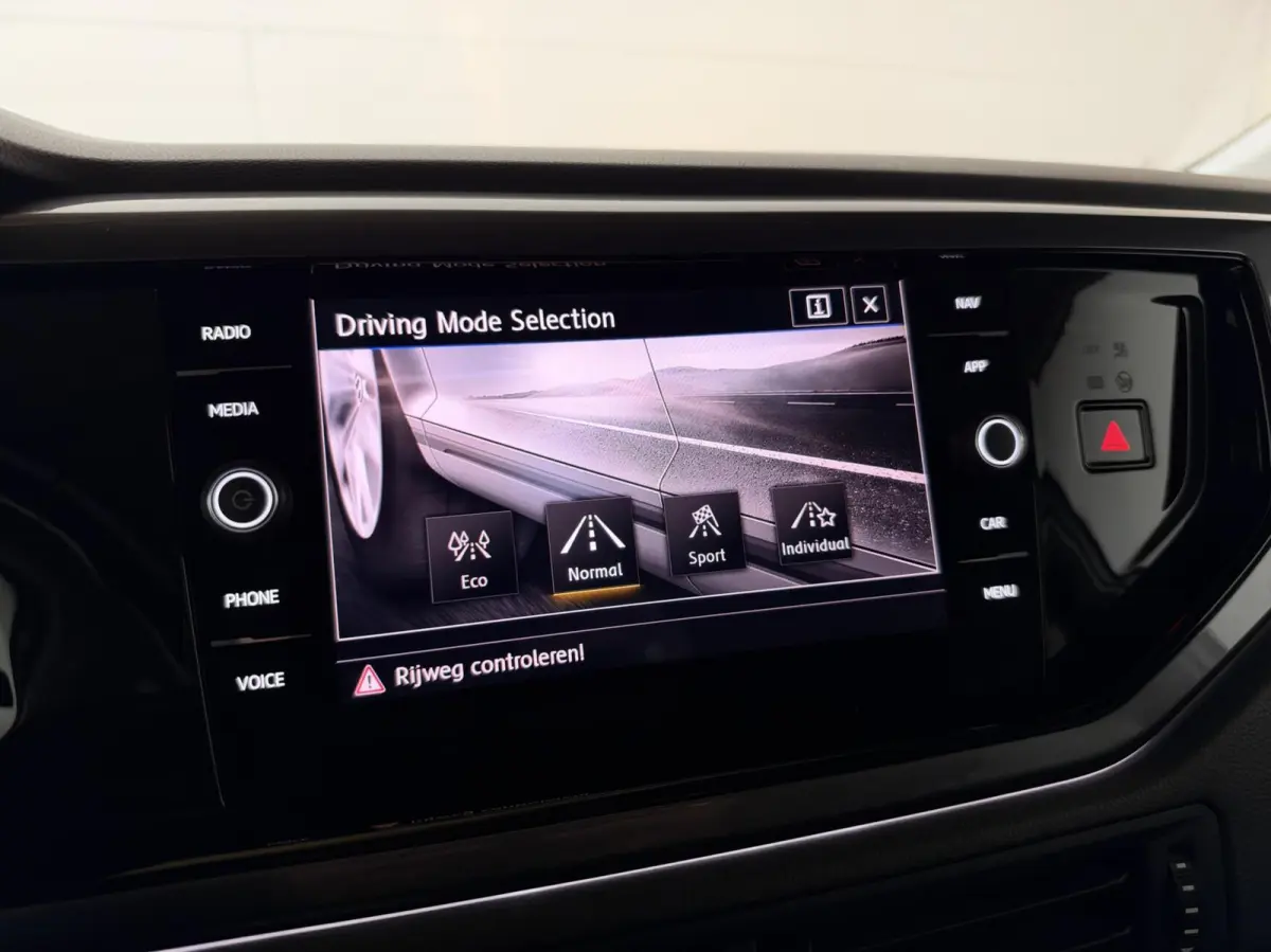 1.0 TSI Highline DSG Carplay ACC Camera NAP