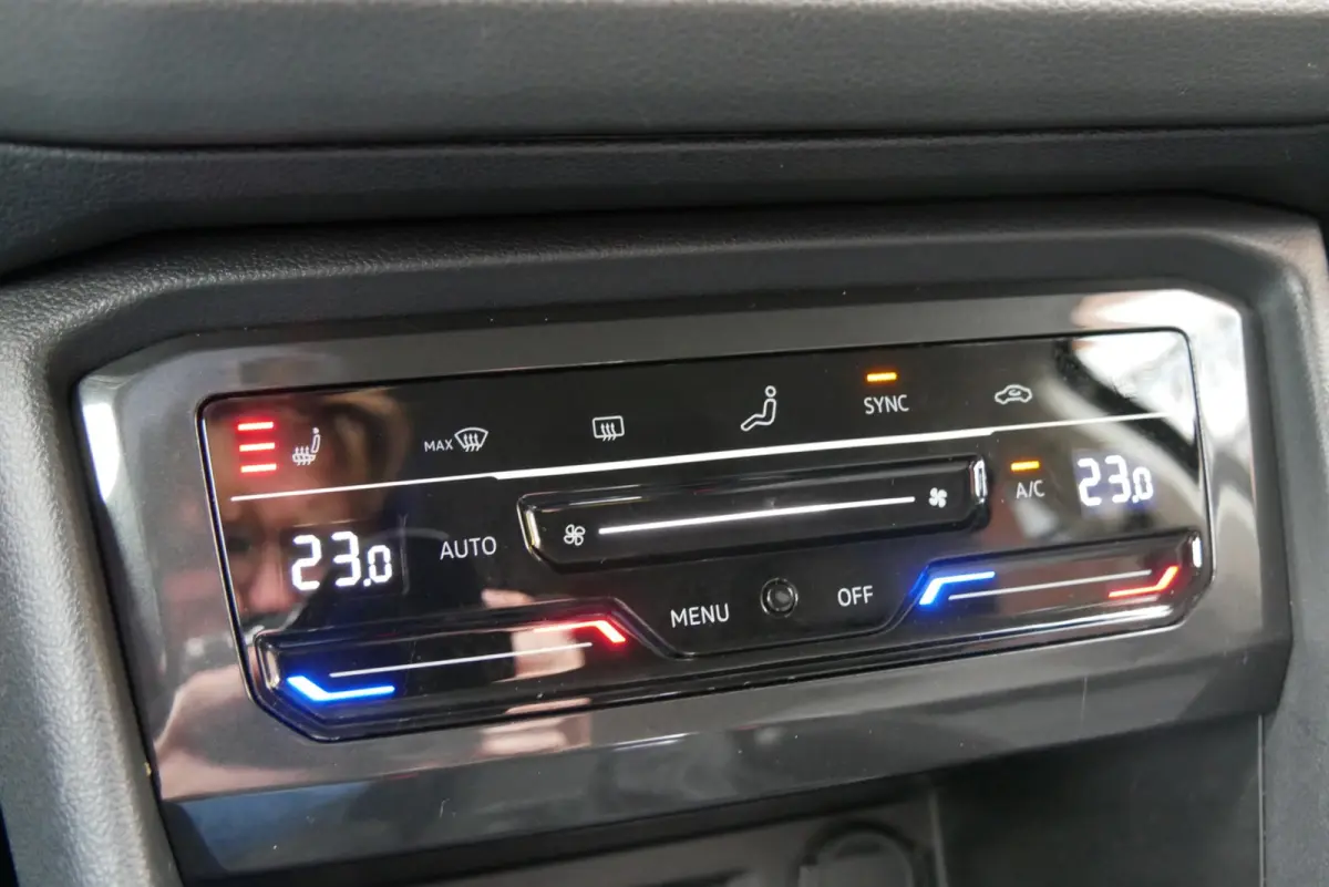 1.5 TSI R-Line Business+. camera. CarPlay. stoelverwarming.trekhaak