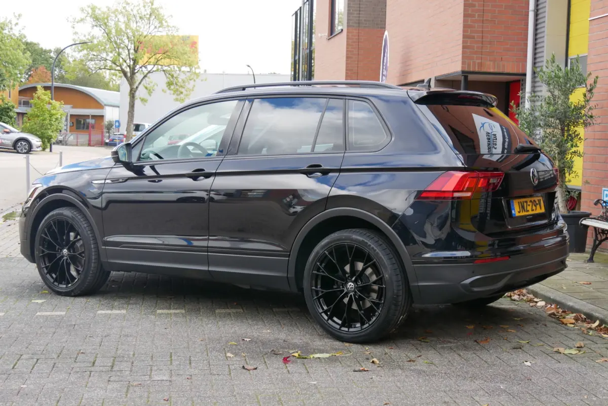 1.5 TSI R-Line Business+. camera. CarPlay. stoelverwarming.trekhaak