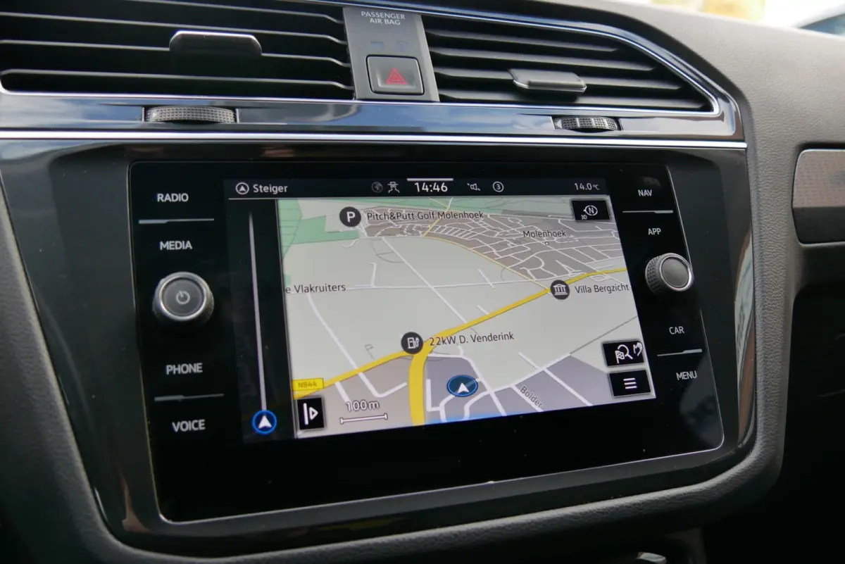 1.5 TSI R-Line Business+. camera. CarPlay. stoelverwarming.trekhaak