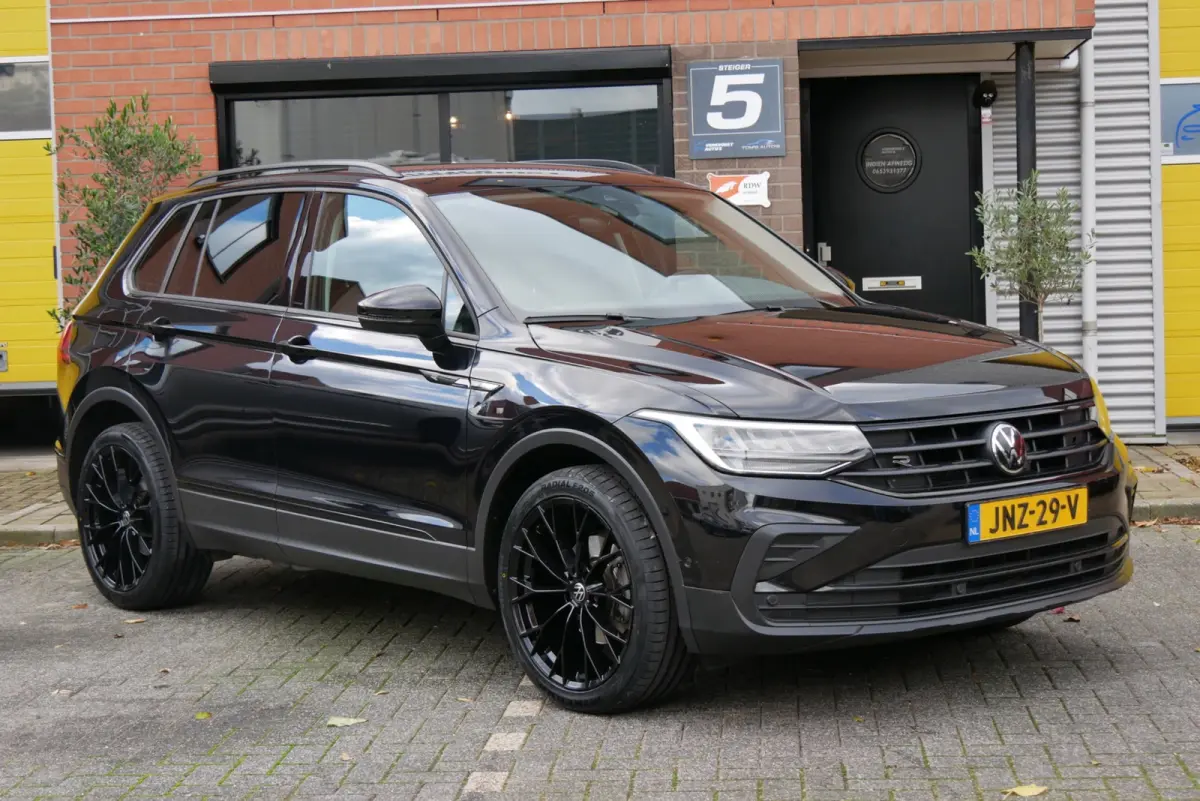 1.5 TSI R-Line Business+. camera. CarPlay. stoelverwarming.trekhaak