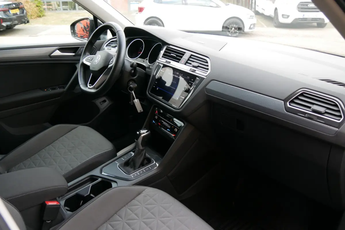 1.5 TSI R-Line Business+. camera. CarPlay. stoelverwarming.trekhaak