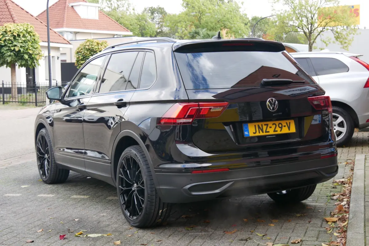 1.5 TSI R-Line Business+. camera. CarPlay. stoelverwarming.trekhaak