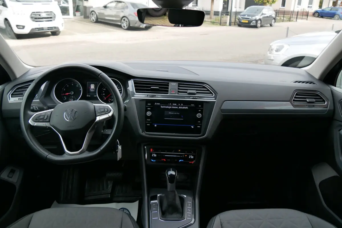 1.5 TSI R-Line Business+. camera. CarPlay. stoelverwarming.trekhaak