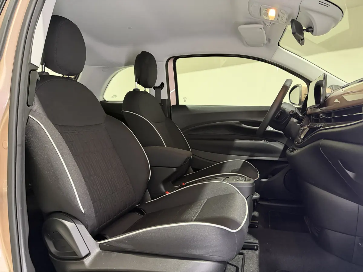 3+1 42 kWh | Apple CarPlay - Android Auto | Stoelen verwarmd | Dodehoek detectie