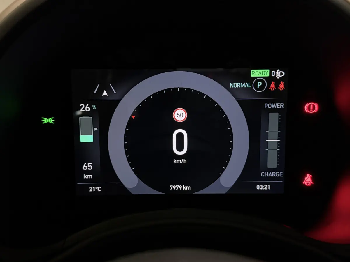 3+1 42 kWh | Apple CarPlay - Android Auto | Stoelen verwarmd | Dodehoek detectie