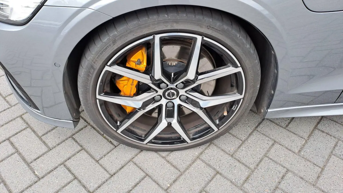 2.0 T8 AWD Polestar Engineered