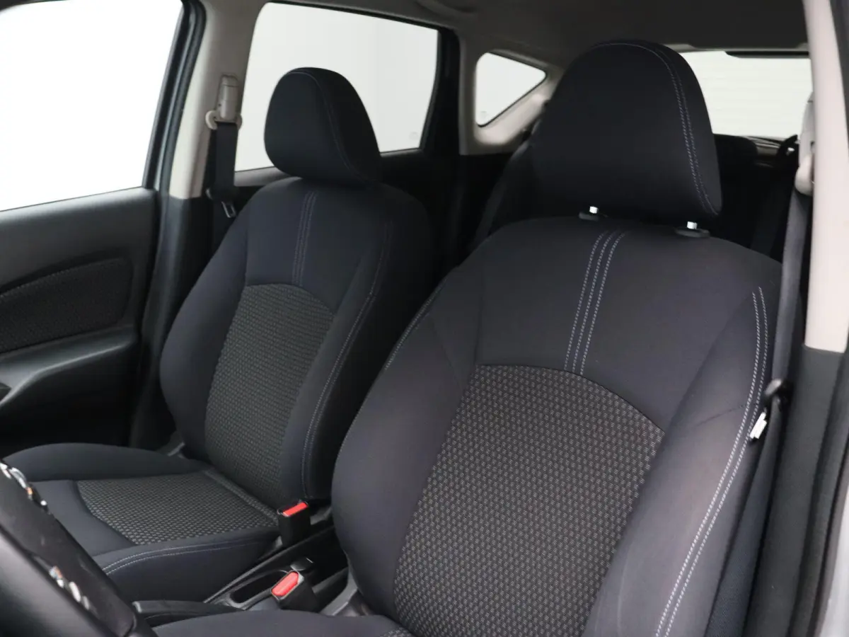 1.2 Connect Edition | All Season Banden | Abd onderhouden | Slechts 47970km!! | Keyless Entry |