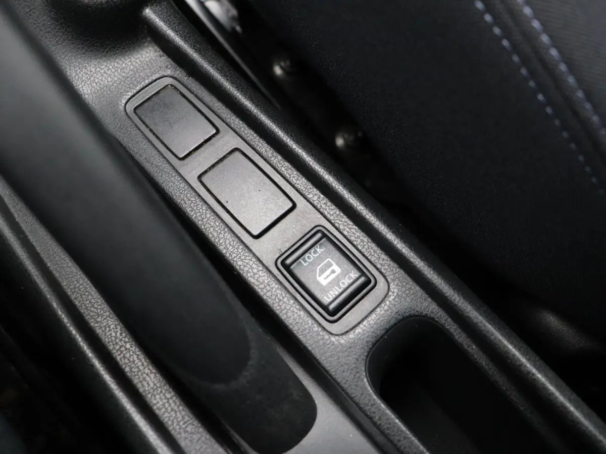 1.2 Connect Edition | All Season Banden | Abd onderhouden | Slechts 47970km!! | Keyless Entry |