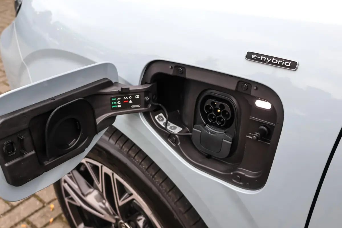 1.5 e-hybrid 272pk S edition | Trekhaak | 19" Velgen | Geheugen Bestuurdersstoel