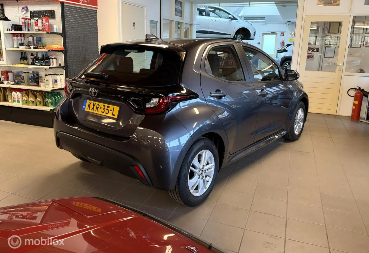 1.5 Hybrid 115 Active Facelift. 16.378 Km