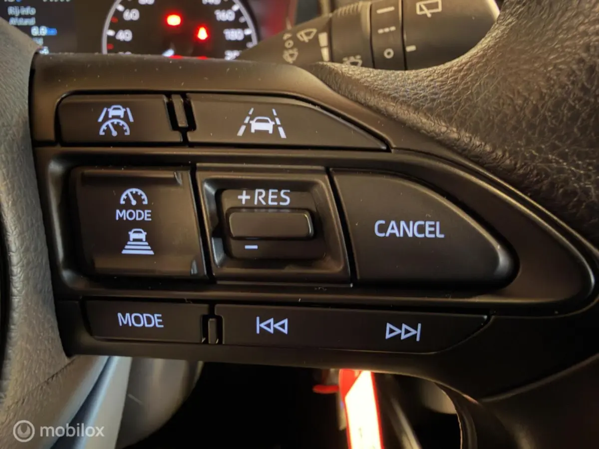 1.5 Hybrid 115 Active Facelift. 16.378 Km