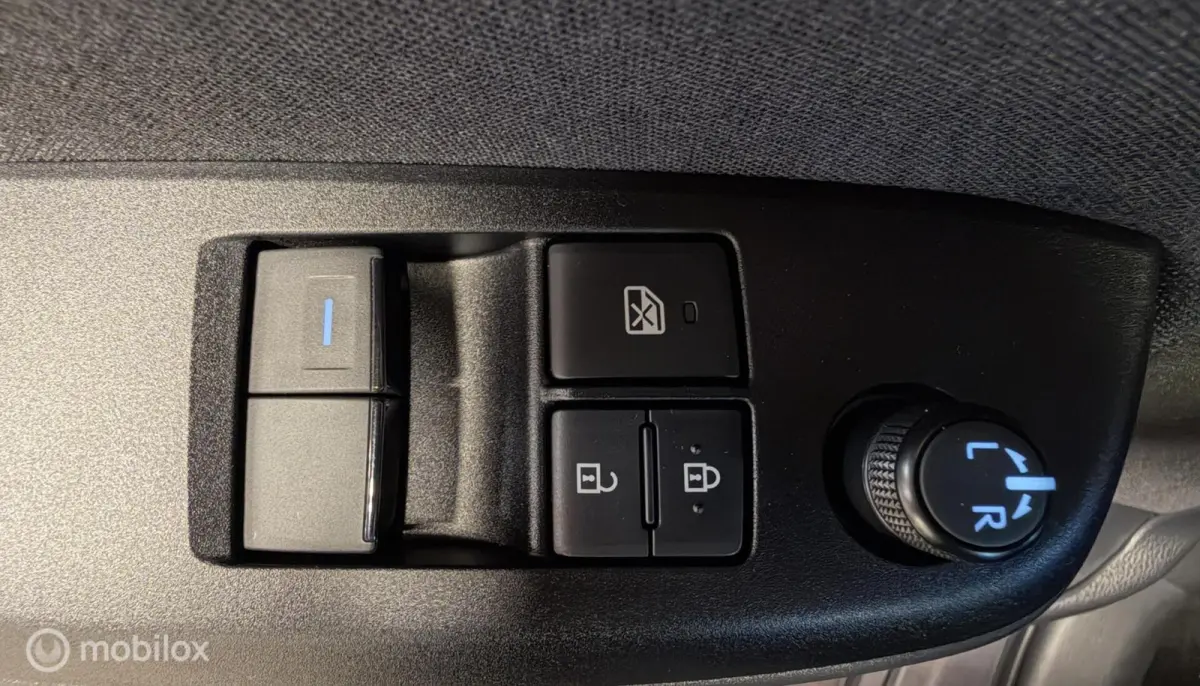 1.5 Hybrid 115 Active Facelift. 16.378 Km