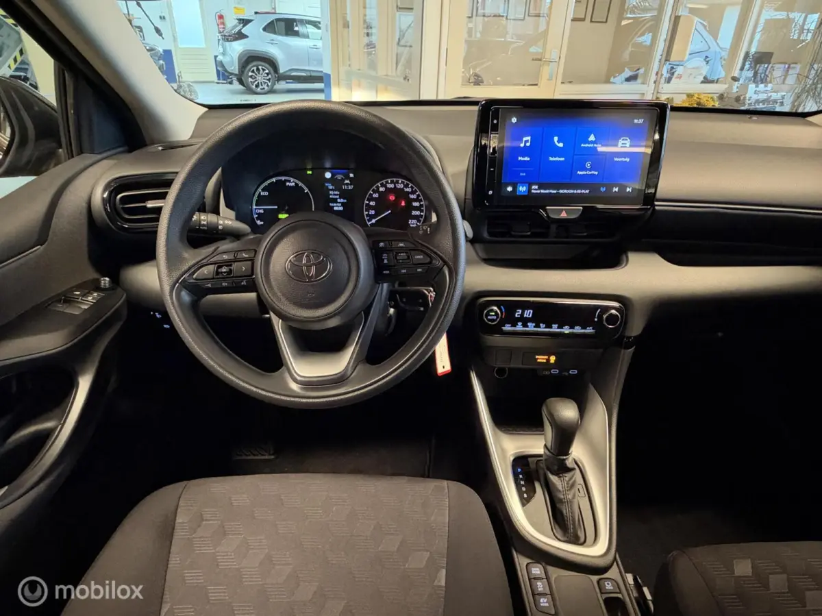 1.5 Hybrid 115 Active Facelift. 16.378 Km