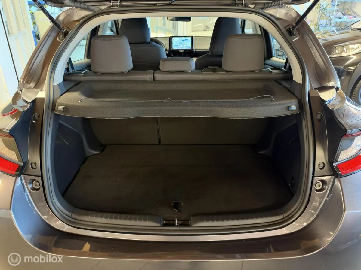 1.5 Hybrid 115 Active Facelift. 16.378 Km