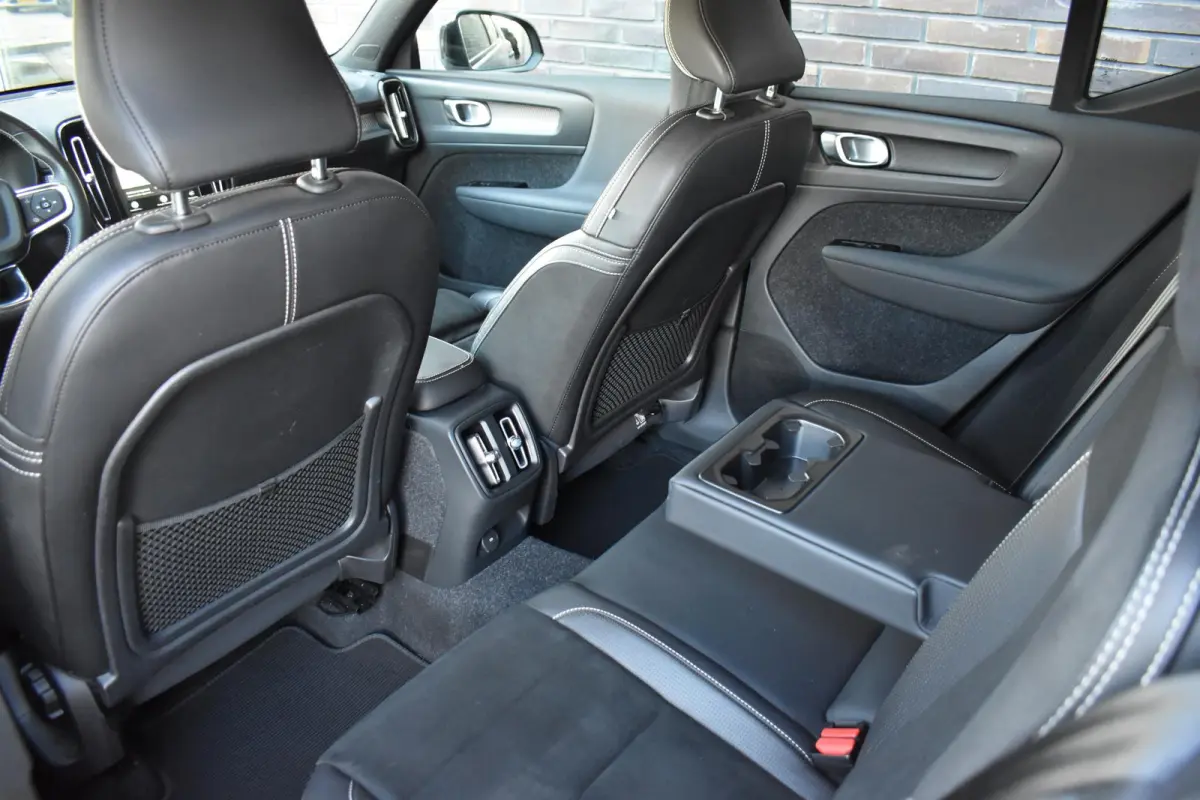 P8 AWD R-Design 78kwh