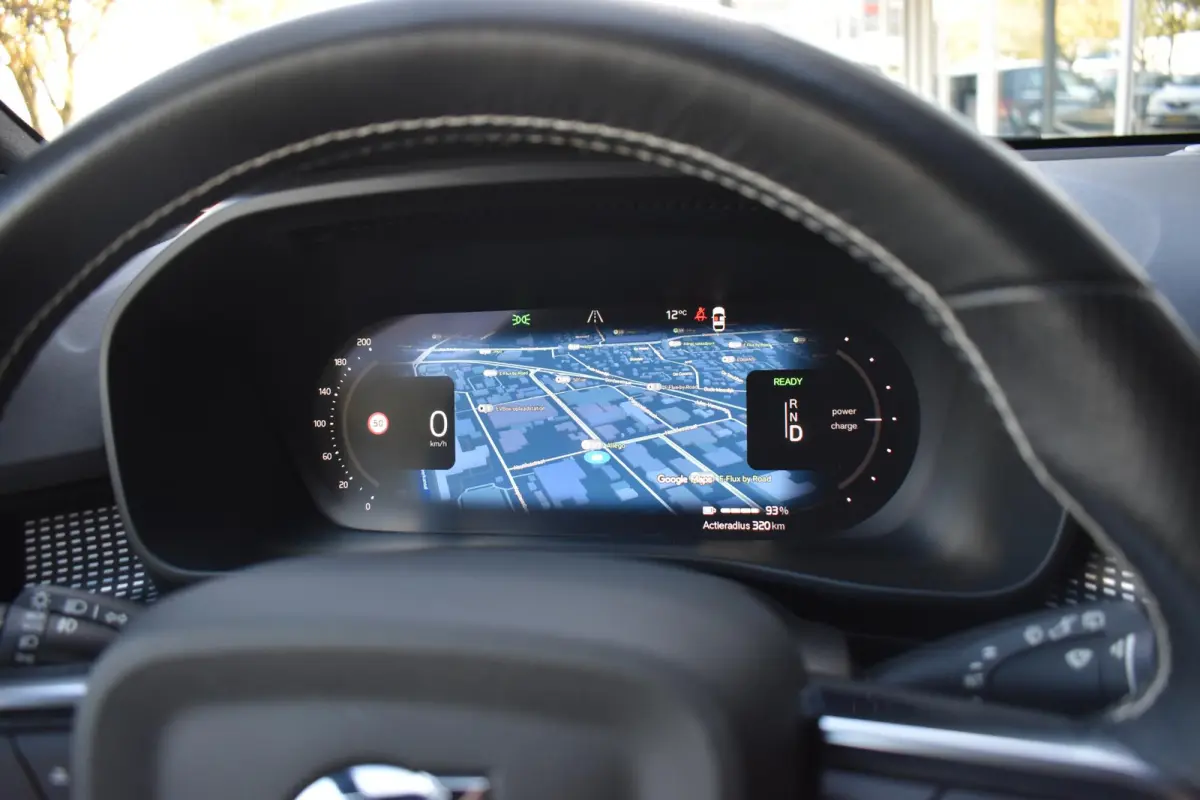 P8 AWD R-Design 78kwh