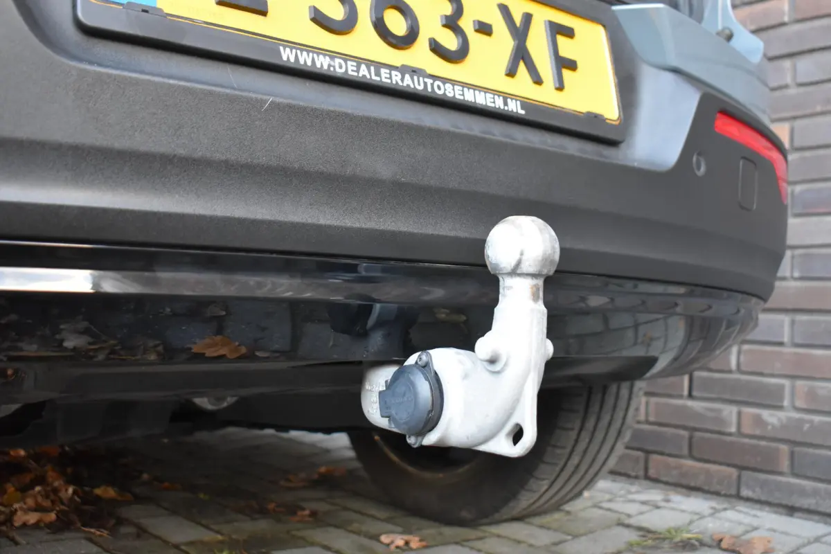 P8 AWD R-Design 78kwh
