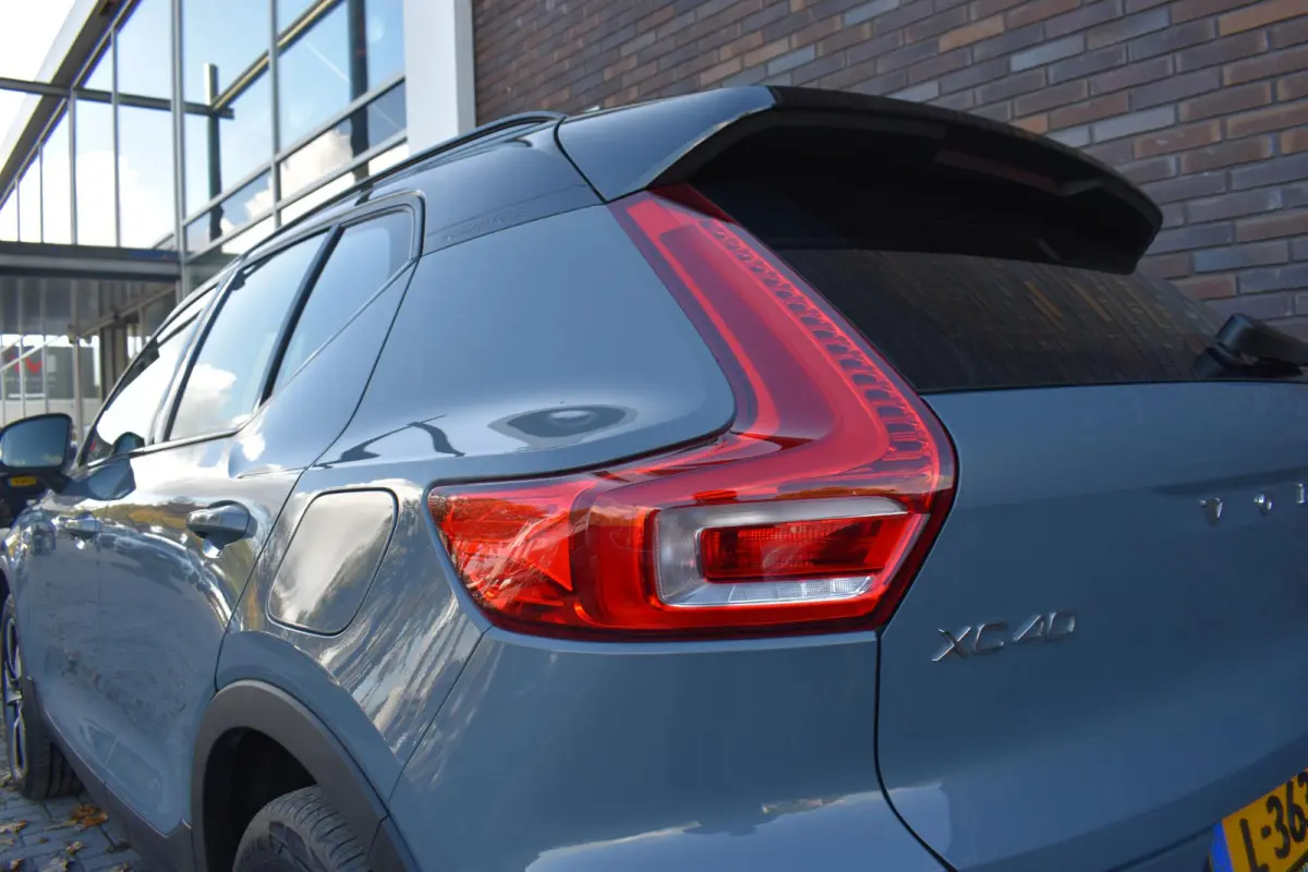 P8 AWD R-Design 78kwh