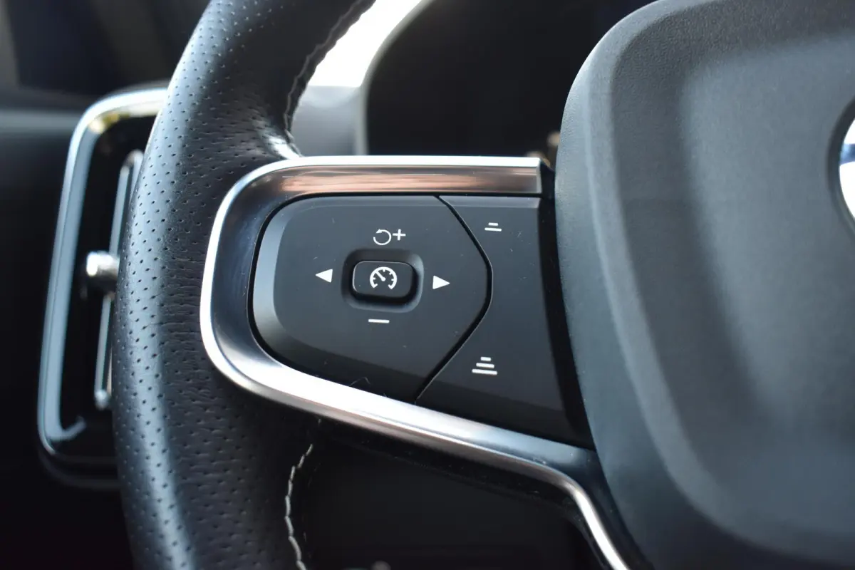 P8 AWD R-Design 78kwh