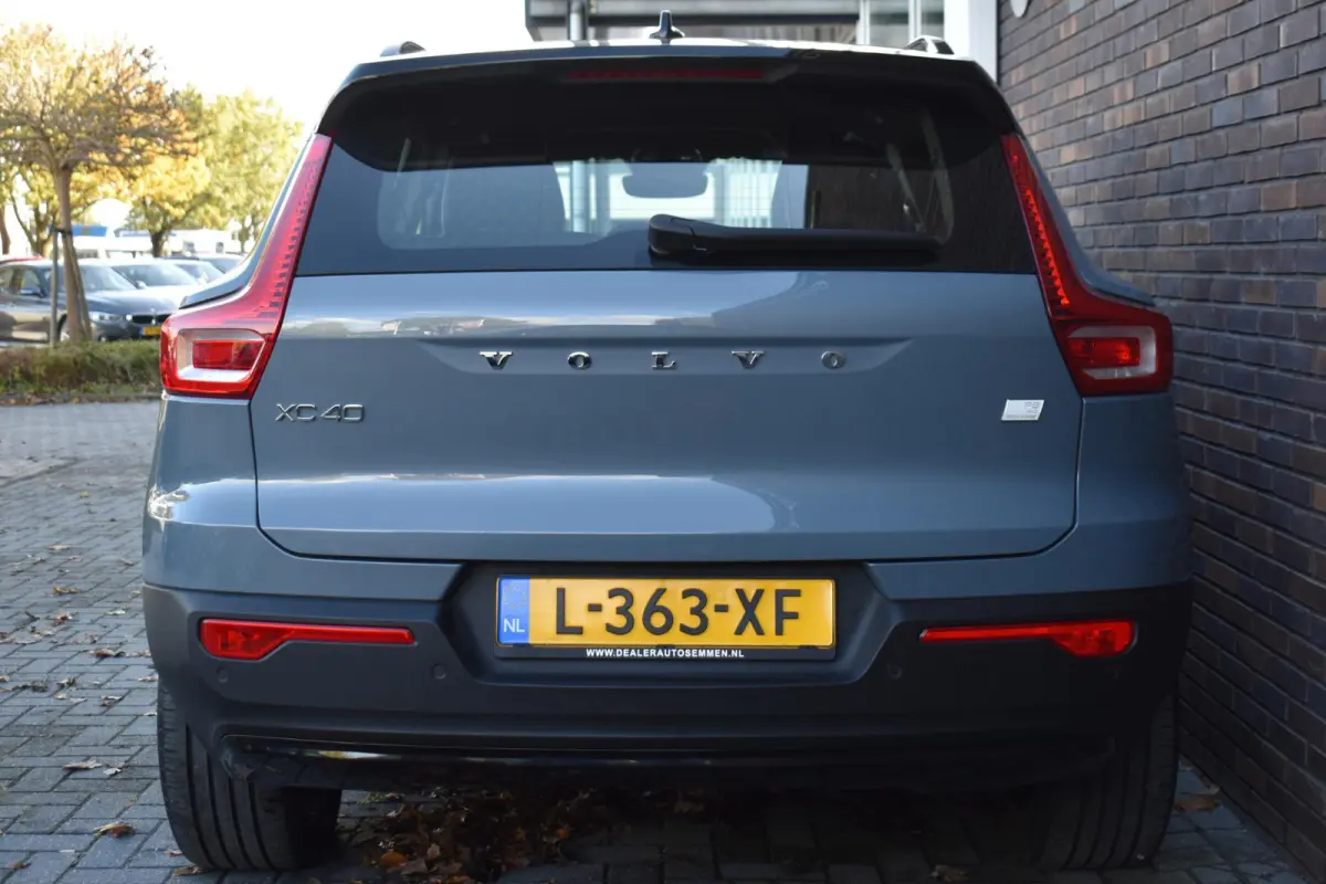 P8 AWD R-Design 78kwh