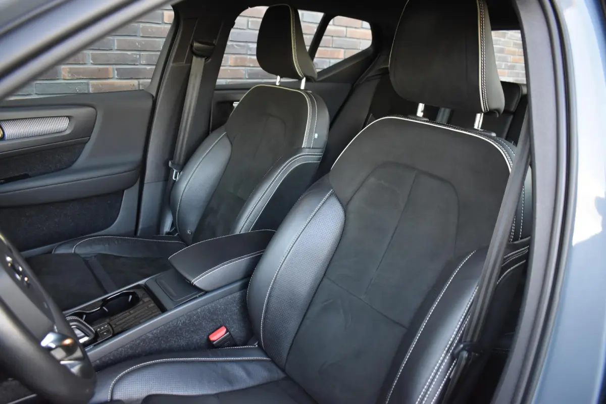 P8 AWD R-Design 78kwh