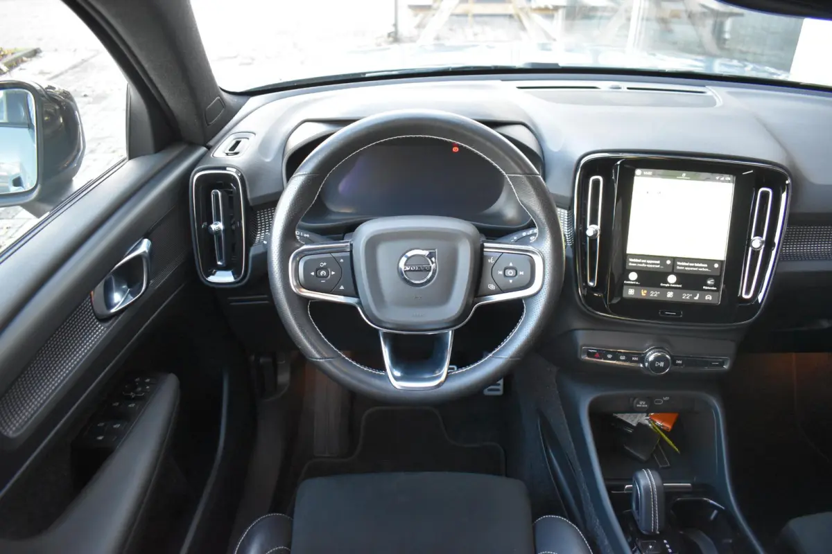 P8 AWD R-Design 78kwh
