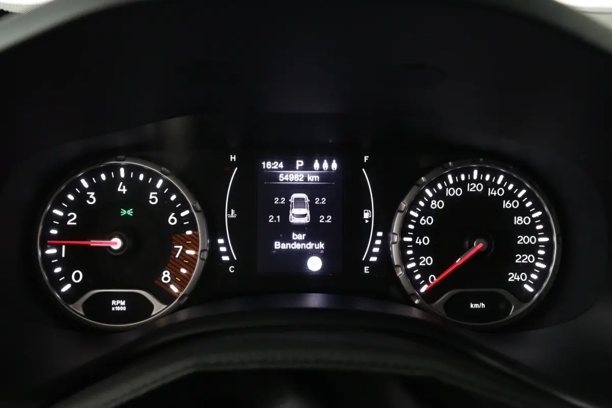1.3T DDCT Longitude | Automaat! | Navi By App | Clima | Cruise Control | DAB | Parkeersensoren | Lichtmetalen Velgen | Keyless Start