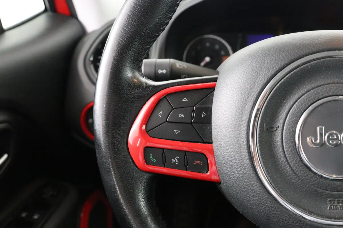 1.3T DDCT Longitude | Automaat! | Navi By App | Clima | Cruise Control | DAB | Parkeersensoren | Lichtmetalen Velgen | Keyless Start